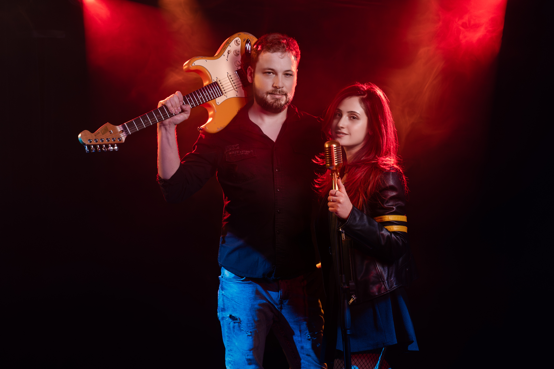 Noor Marji with guitarist